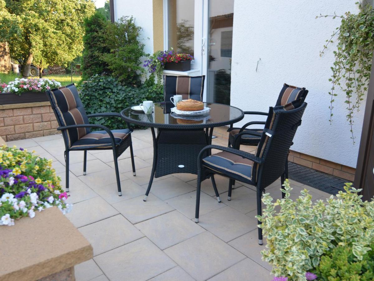 Modern Holiday Home Idyllic Setting With Terrace Medebach Bagian luar foto